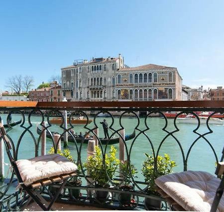 Casa Zucchi | Grand Canal Apartment Venetië Buitenkant foto